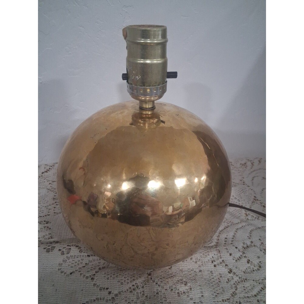 Vtg Hammered Brass 15” Lamp Sphere Globe Gold Tone MCM Hollywood Regency